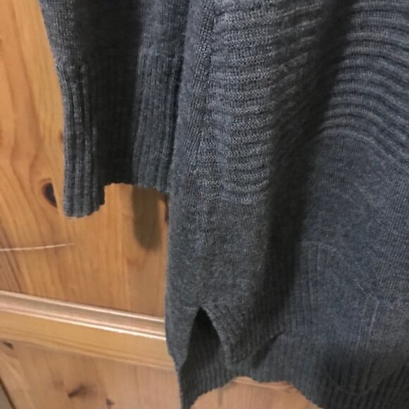 Merino Wool tunik sweater, size M/L, Very Good condition ! - Picture 6 of 6